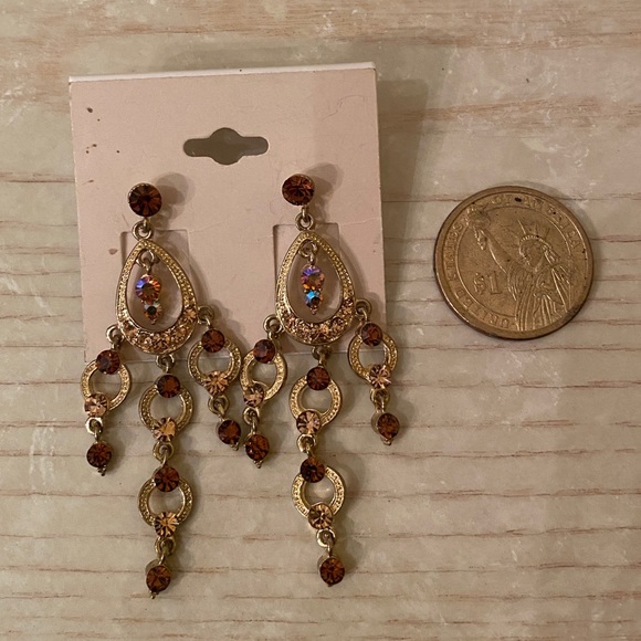 NEVER USED - VINTAGE Earrings - Picture 3 of 6